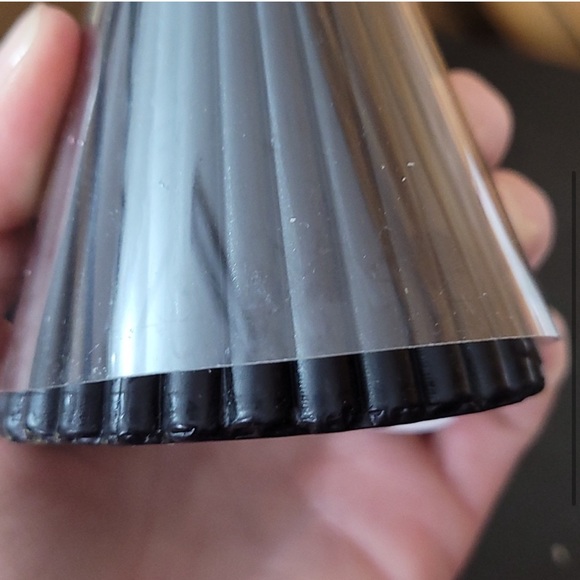 NWT Target 3ct Ribbed Holiday Tree Fragrance Free Candle Black/White/ Green - Picture 3 of 4